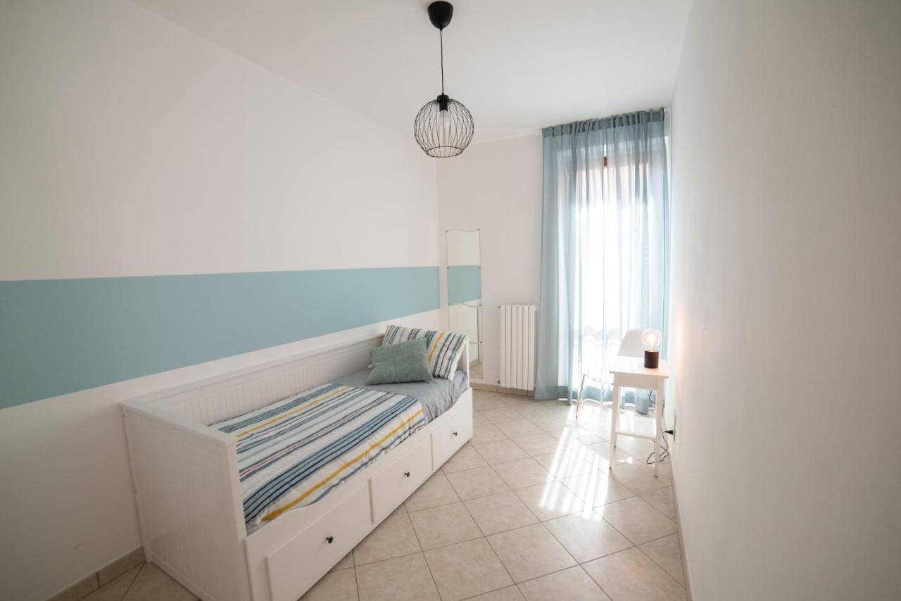 La Perla Blu Lägenhet Porto SantʼElpidio Exteriör bild