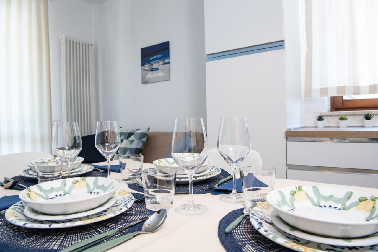 La Perla Blu Lägenhet Porto SantʼElpidio Exteriör bild